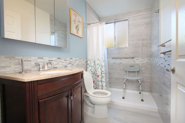 La Costa Coastal Care 7 - bathroom.jpg