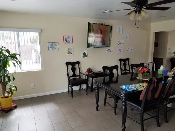 La Cruz Senior Care, Inc dining room.jpg