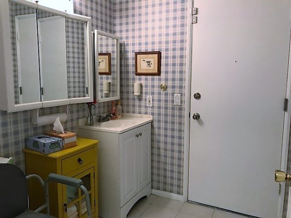 Lake Forest Country Homes II restroom.JPG