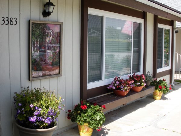 Laney's Cottages 1 - front view.jpg