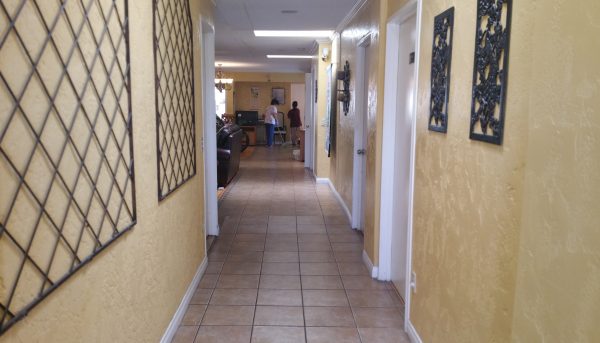 Lemon Grove Terrace 3 - hallway.jpg