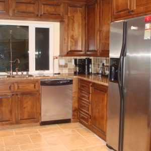 Leriza's Guest Home 4 - kitchen.jpg