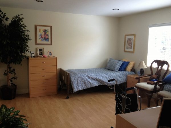 Los Tiempos Senior Living I shared room.JPG