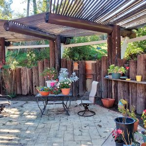 Meadow Creek Villa 6 - patio.JPG