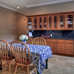 Meadowlark Gardens VII 5 - dining room.JPG