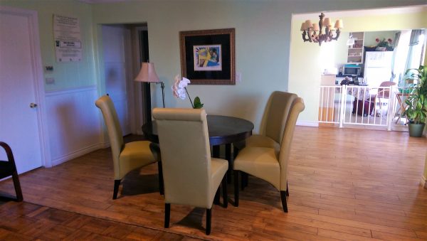 Mission Villa West 3 - dining room.jpg