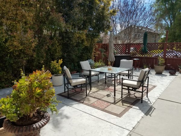 Mount Carmel Assisted Living patio 3.jpg