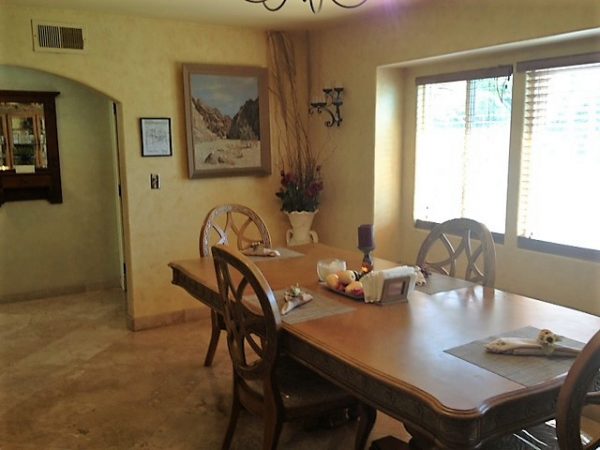 Newport Heights Manor 3 - dining room.JPG