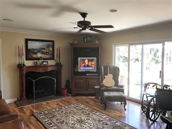 Niguel Hills Villa II 3 - living room.JPG