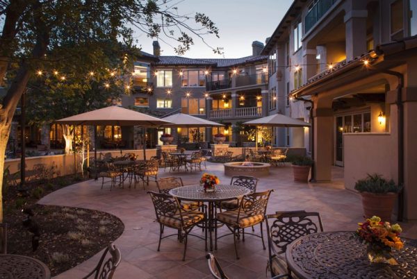 Oakmont of Capriana 6 - courtyard.JPG