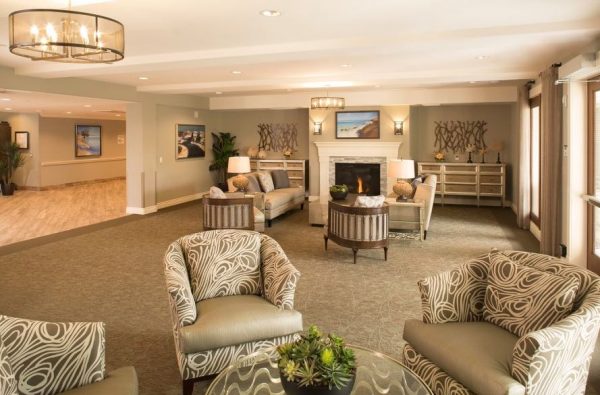 Oakmont of Pacific Beach 3 - lounge.JPG