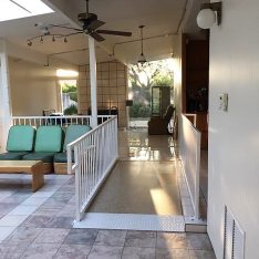 OC Villas - Linda Vista 1 - foyer.jpg