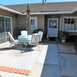 Oravilla Guest Home 10 - front patio.jpg