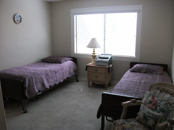 Pacific Breeze Home I shared room.jpg