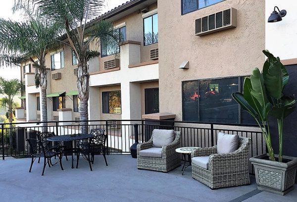 Pacifica at Rancho Penasquitos 1 - patio 2.JPG