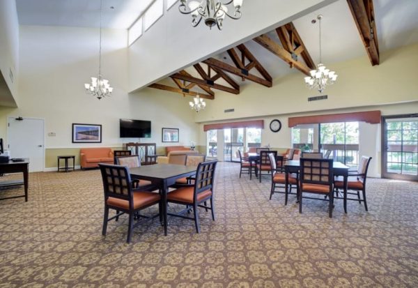 Pacifica Senior Living Encinitas 6 - Common Room 2.jpg