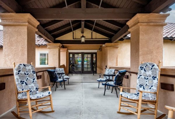 Pacifica Senior Living Poway patio.JPG