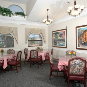 Pacifica Senior Living - Vista 3 - dining room.jpg