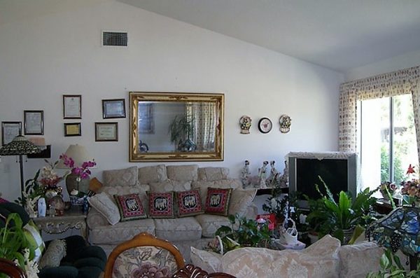 Paradise Home Care 3 - living room.jpg