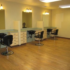 Paradise Village 4 - salon.JPG