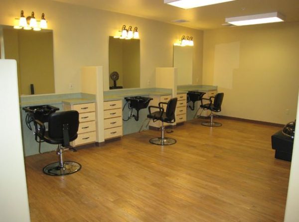 Paradise Village 4 - salon.JPG