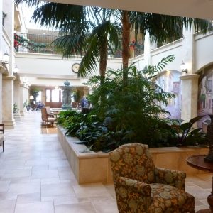 Paradise Village lobby 2.JPG