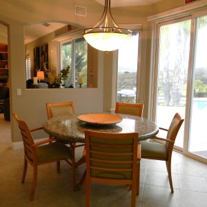 Park View Villa 6 - breakfast nook.JPG