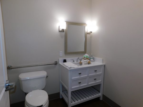 Poway Gardens Senior Living - Mountain Vistas 8 - bathroom.JPG