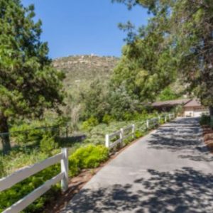 Poway Gardens Senior Living - Mountain Vistas Driveway.JPG