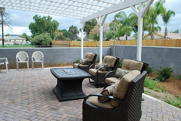 Ramona Senior Manor 6 - patio.jpg