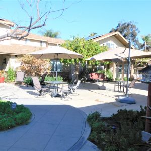 Ranchview Senior Assisted Living 3 - Courtyard.JPG