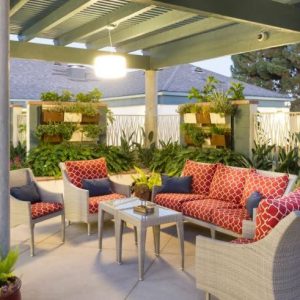 Redwood Terrace 8 - MC outdoor area.JPG