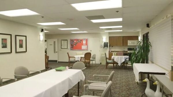 Regents Point Sunridge AL activity room.JPG