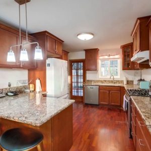 Right Choice Senior Living LLC - La Mesa 5 - kitchen.JPG