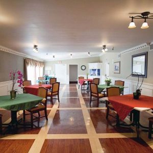 Sea Cliff Assisted Living 5 - dining room.JPG