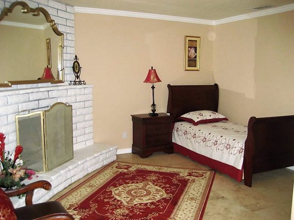 Serenity Hills Manor 6 - private room.jpg