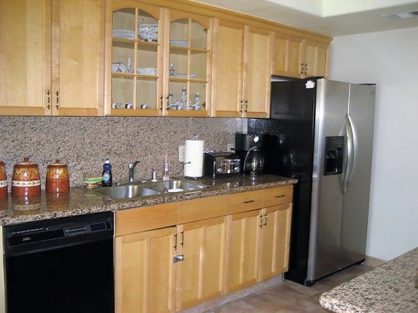 Serenity Hills Manor kitchen.jpg