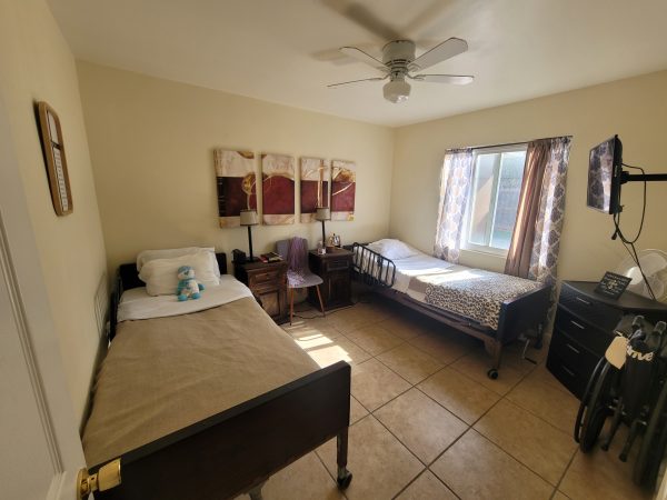 Shoreside Villa Assisted Living 4 - shared bedroom.jpg