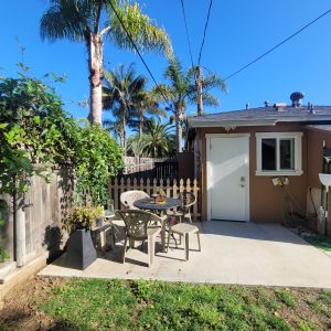 Shoreside Villa Assisted Living 7 - patio.jpg