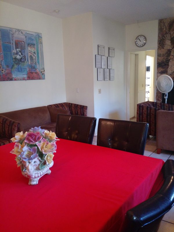 Silvercreek Home Care 4 - dining room.jpg