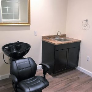 Skyview Gardens salon.JPG