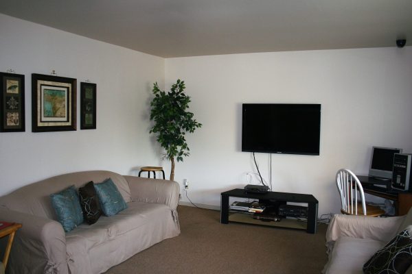 Summer Place 3 - living room.jpg