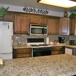 Summer Place 5 - kitchen.jpg