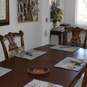 Sunflower Living 3 - dining room.JPG