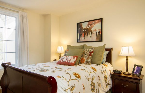 Sunrise of Mission Viejo 5 - apartment bedroom.JPG