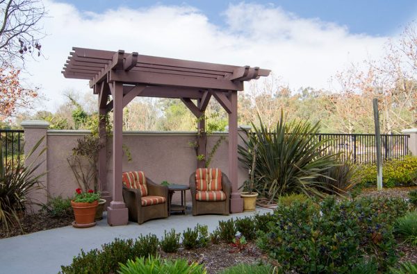 Sunrise of Mission Viejo 6 - patio.JPG