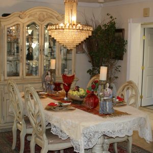 Tessie's Place I dining room.JPG