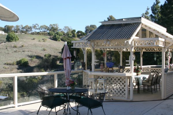 Tessie's Place II gazebo.JPG