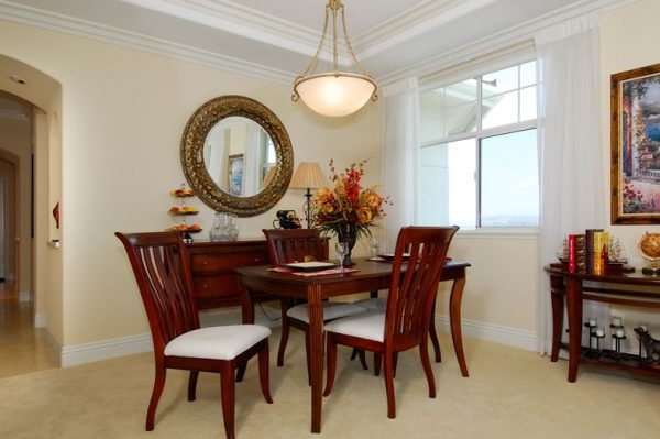 The Sea Bluffs 5 - apartment dining room.JPG