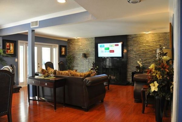 The Villa at Pleasant Hills living room.JPG